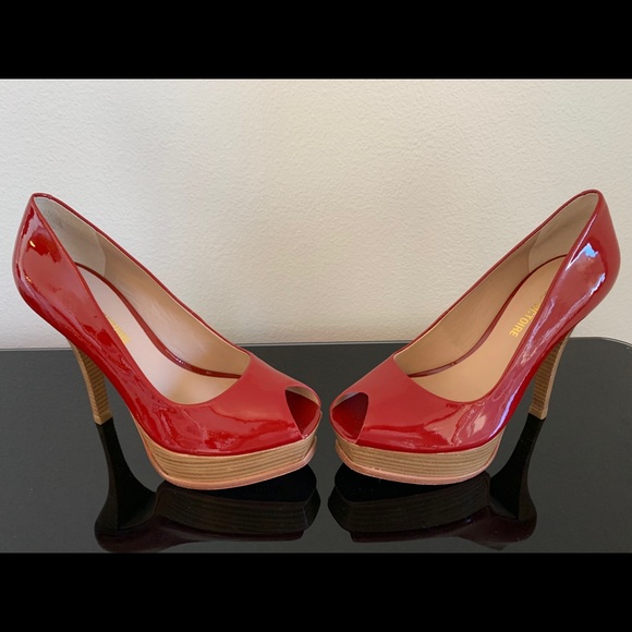 Pour la Victoire red patent platform heels - Picture 3 of 6
